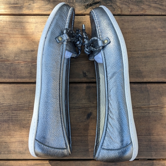 Sperry Topsiders Leather Silver EUC (like new!) Size 8 Boat Shoes - Picture 3 of 7